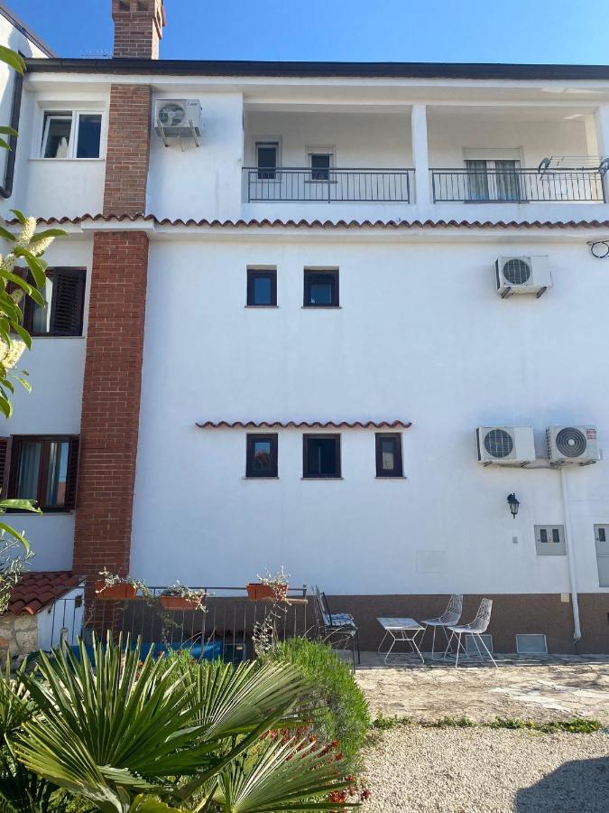 Apartments Nikval Rovinj Exterior photo